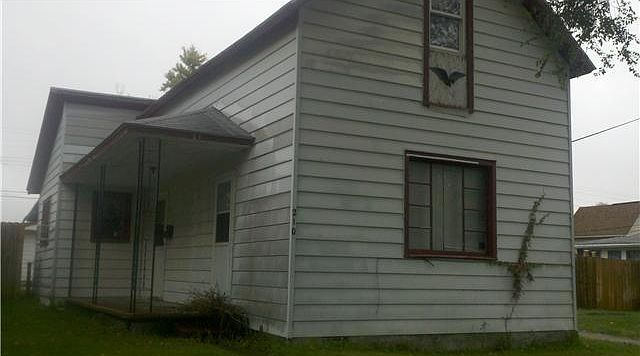 1st image of 210 S Black St