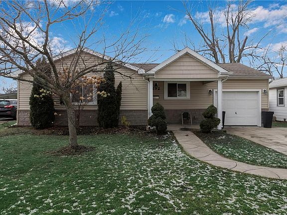 2nd image of 272 Parkhurst Blvd