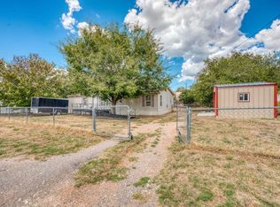960 Navajo Dr, Burnet, TX 78611
