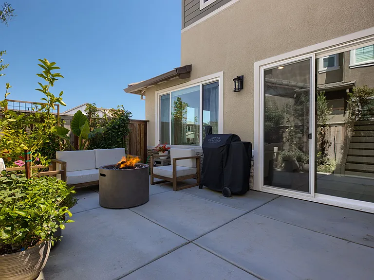 2471 Lake Club Dr — Photo 16
