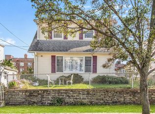 30 Crescent Pl, Yonkers, NY 10704
