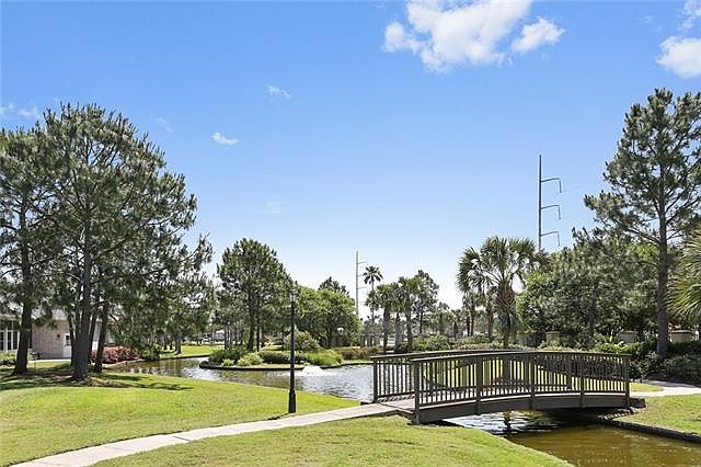 2nd image of 27 Palmetto