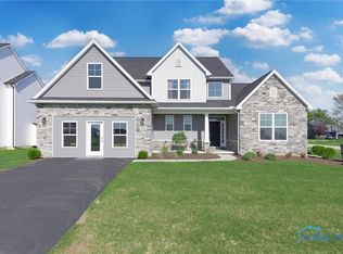 1001 Stoneleigh Rd, Perrysburg, OH 43551