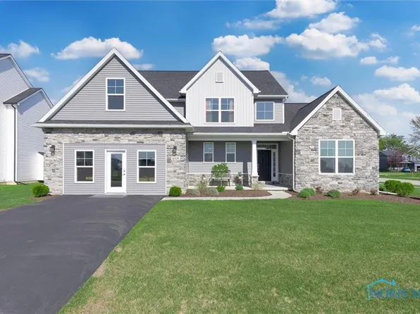 1001 Stoneleigh Rd, Perrysburg, OH 43551
