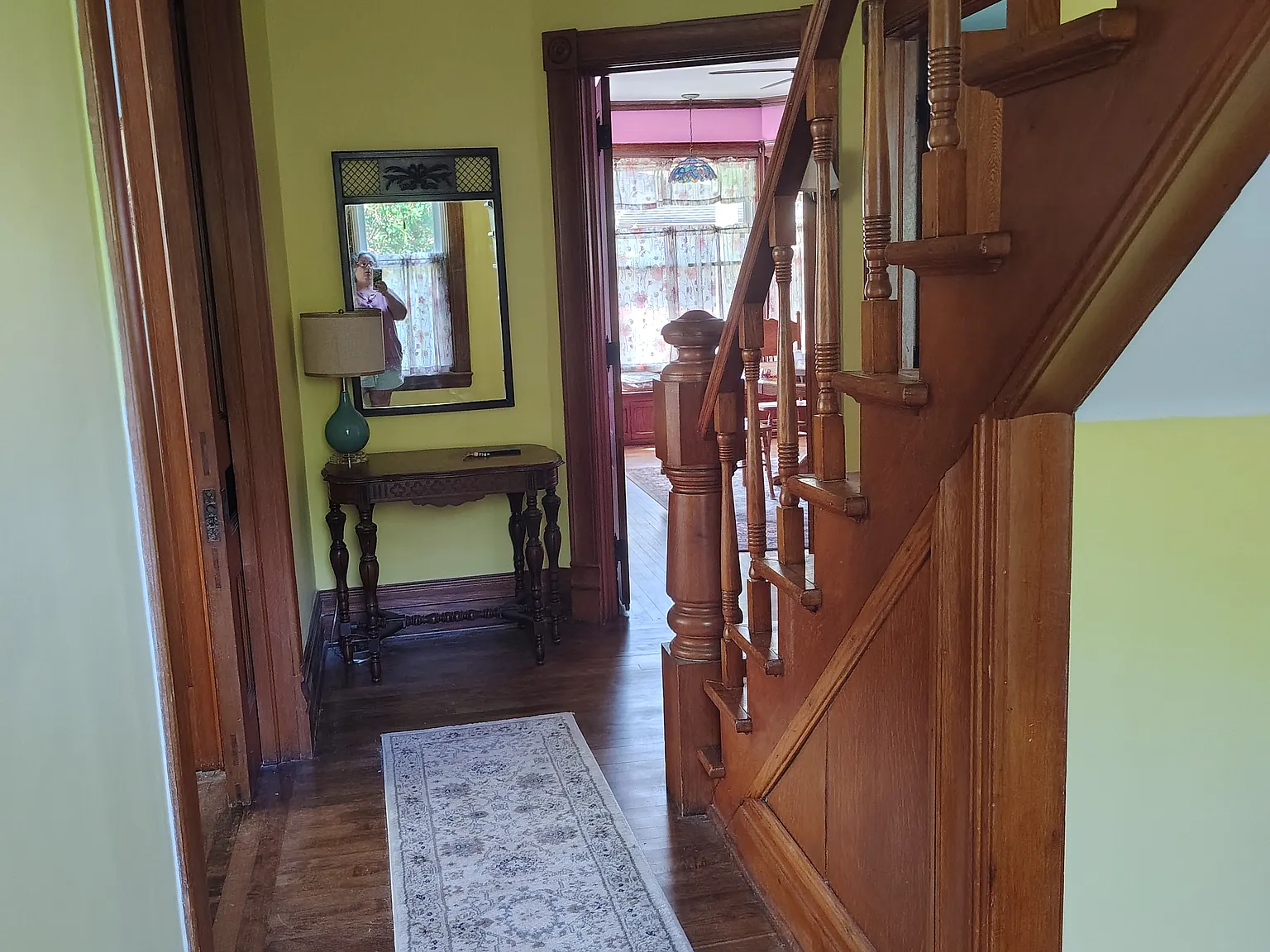 6 bed, 3300 sqft, $3,200 — Photo 3