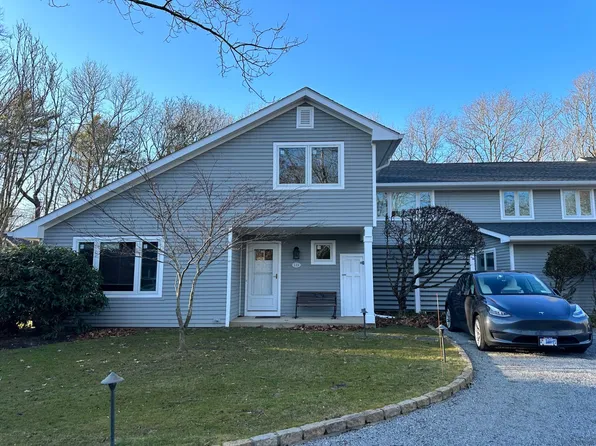 194 Treescape Dr #1D, East Hampton, NY 11937