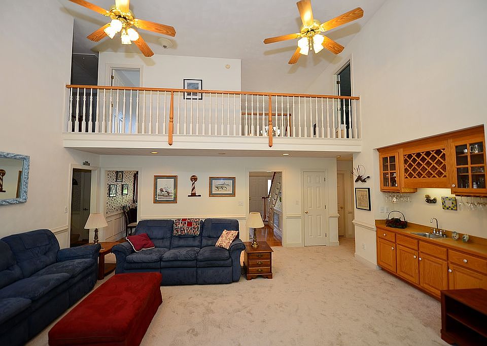 1st image of 229 Marsh Island Dr