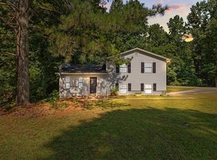 2783 Melanie Ln, Douglasville, GA