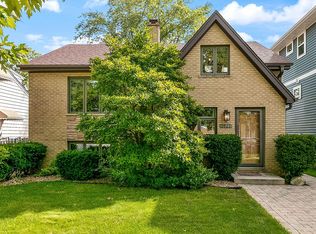 3027 Sunnyside Ave, Brookfield, IL 60513