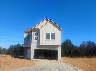 106 Windmill Ct, Calhoun, GA 30701