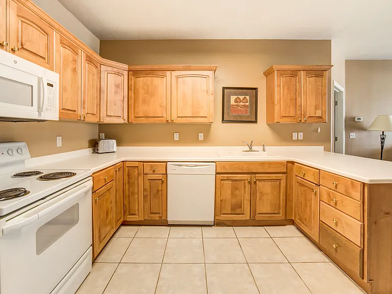 437 N Belmont Pl #360 — Photo 4