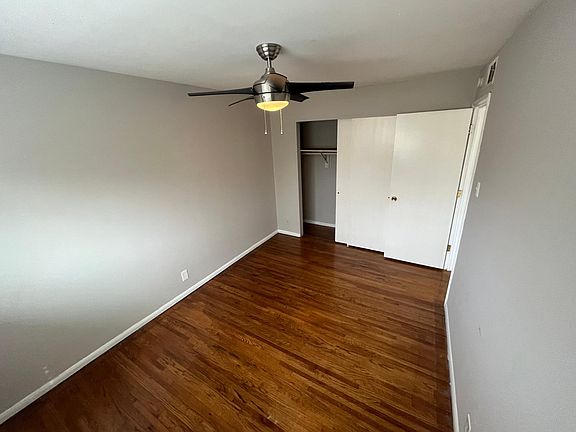 3rd image of 3219 Russell Blvd APT 13