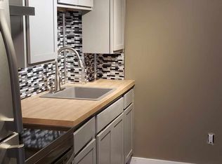 112 Duke St W, Saint John, NB E2M1T2