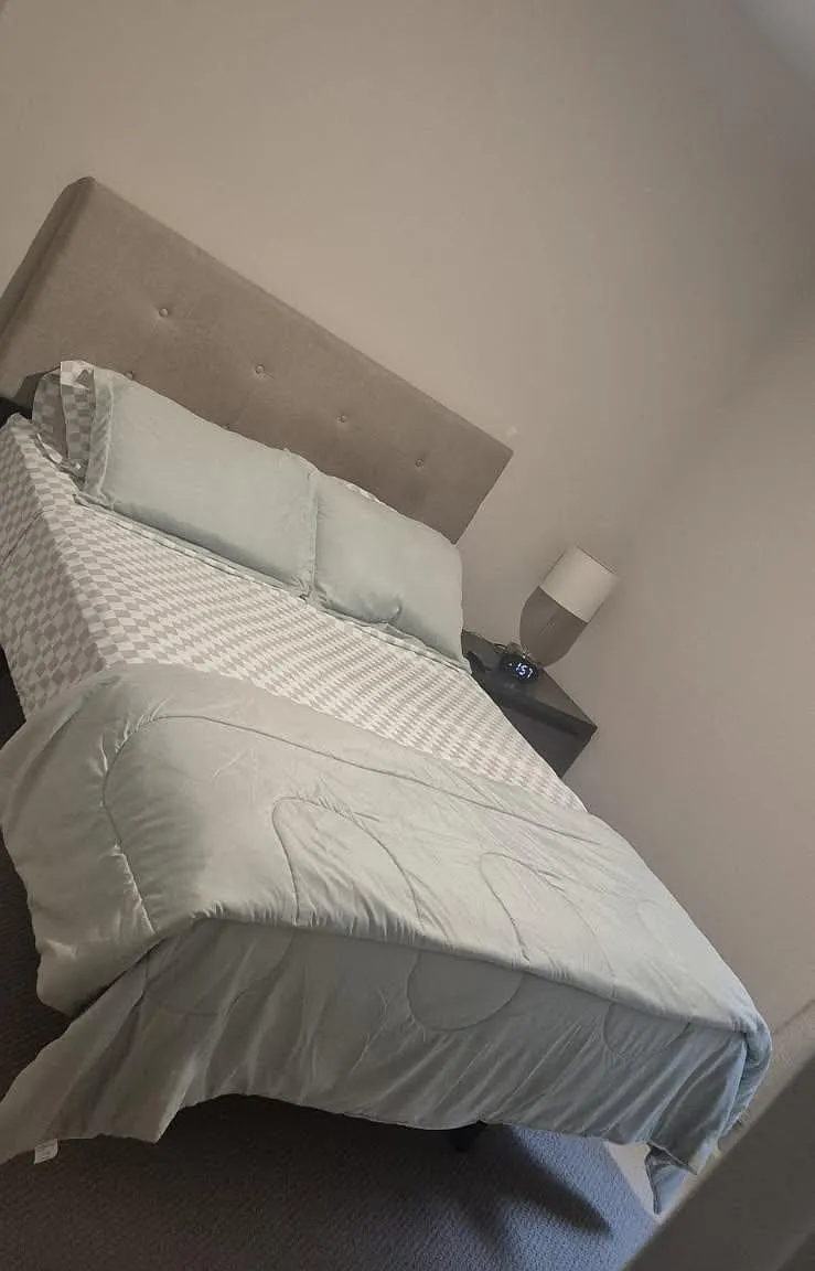 2 bed, 1.0 bath, 2059 sqft, $1,092 — Photo 3
