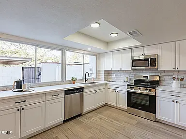 4030 N Granite Reef Rd — Photo 9