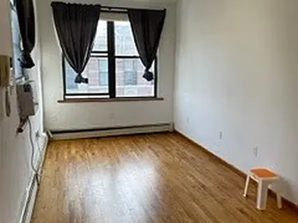 20 Orchard St APT 4R, New York, NY 10002
