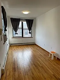 20 Orchard St #4-R Photo 1 20 Orchard St #4-R Photo 1