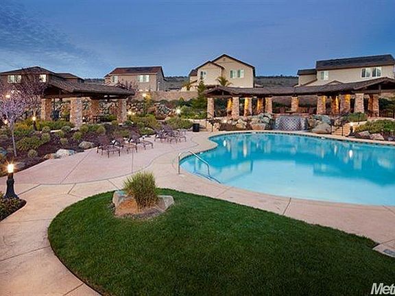 3rd image of 205 Fallon Woods Ct
