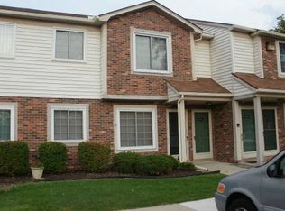 31824 Kelly Rd, Roseville, MI 48066