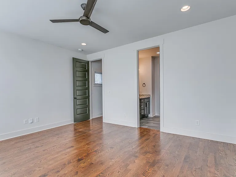 3221B Lincoln Ave — Photo 21
