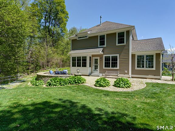 5th image of 15 Tryon Farm Road