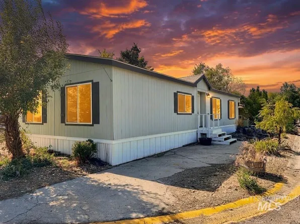 701 Monte Vista Dr Trailer 44, Emmett, ID 83617