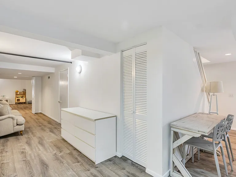 10 Bailow Ln — Photo 17