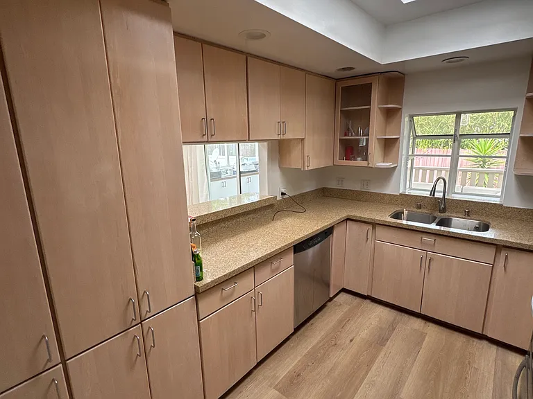 653 Pier Ave #3 — Photo 28