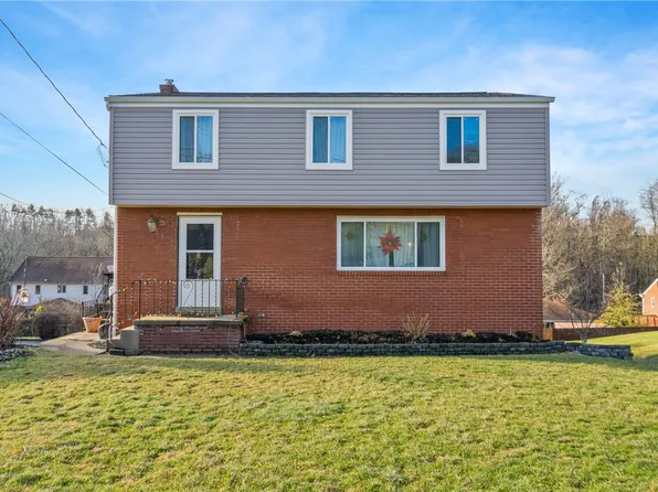 892 Fredericka Dr, Pittsburgh, PA 15236