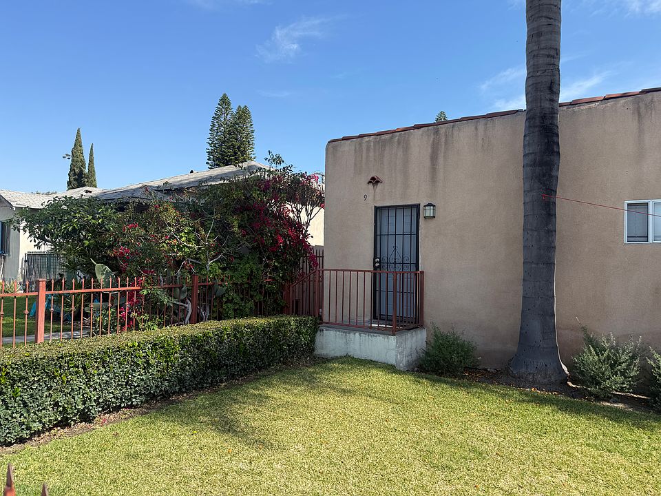 1st image of 6040 Heliotrope Ave #9