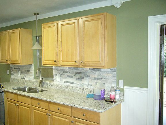 4th image of 37704 Poinsettia Ave