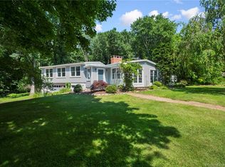 12 Whiting Farm Rd, Branford, CT 06405
