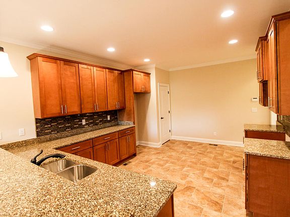 3rd image of 8591 Skybrook Dr #235
