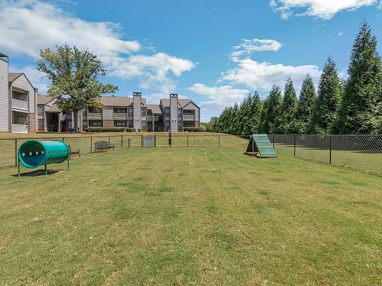 Leash Free Pet Park