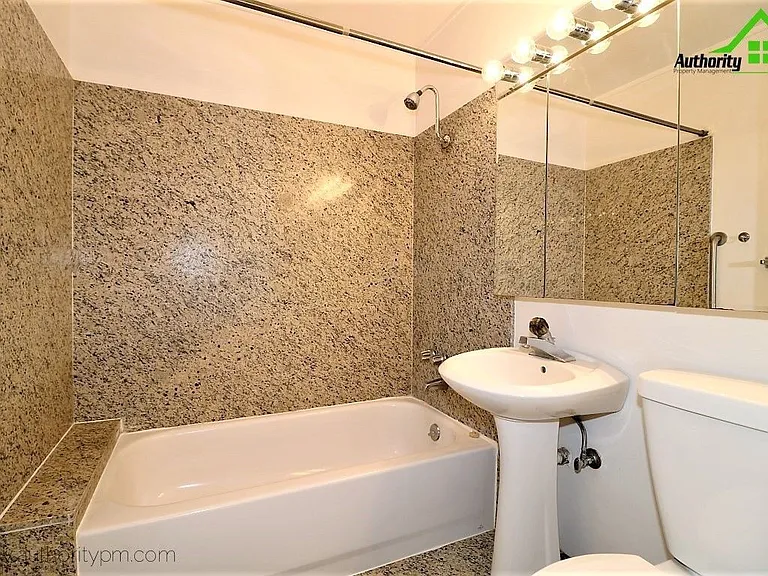 6152 Verde Vale Ct — Photo 13