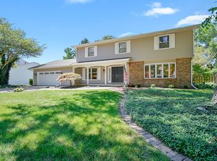 1913 Woodfield Rd, Champaign, IL 61822