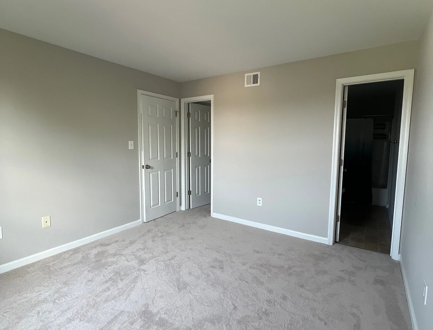 2 bed, 936 sqft, $1,950 — Photo 4