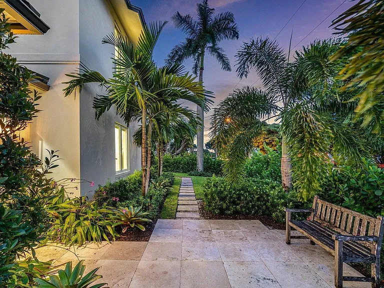 217 Gulfstream Blvd — Photo 55