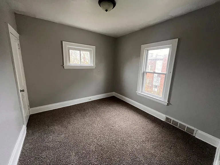 3420 E 145th St #2 — Photo 7