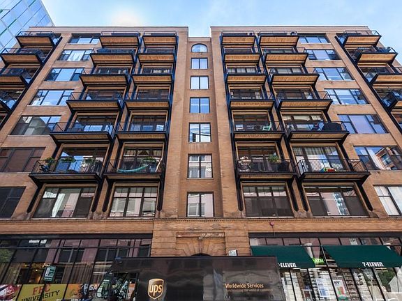 3rd image of 625 W Jackson Blvd #850