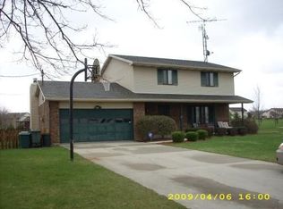 3576 Petre Rd, Springfield, OH 45502