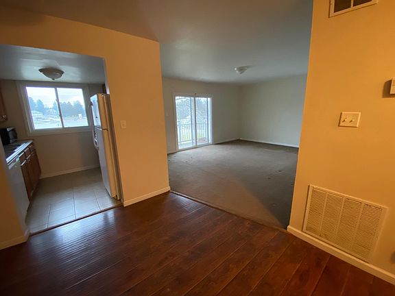 2nd image of 47327 National Rd APT 3