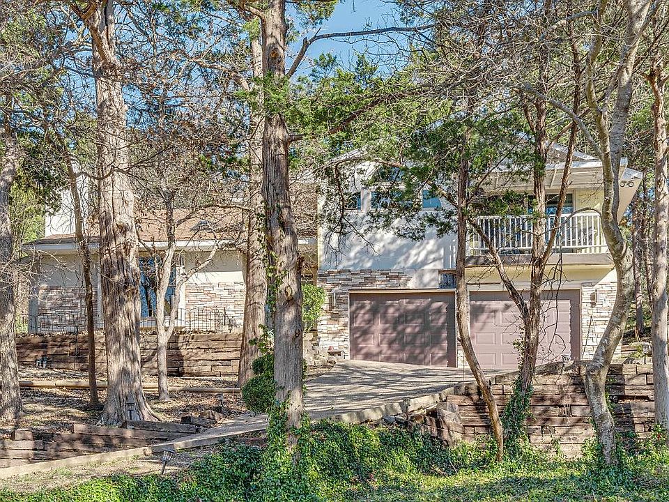 1st image of 922 Sleepy Hollow Dr
