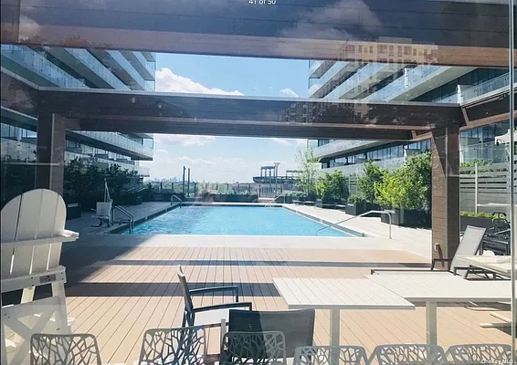 Sold by Chase Global Realty Corp | media 1