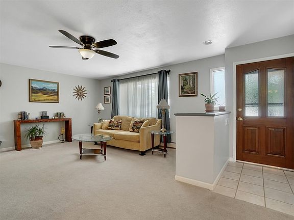 3rd image of 579 Agana St