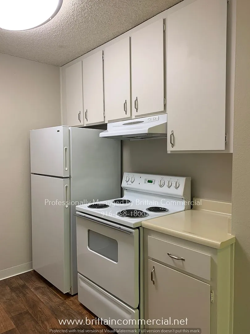 Near Everything, All Amenities! 1616 Q Street, Camellia Court Apartments — Photo 3