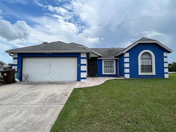 2nd image of 1476 Vicks Dr
