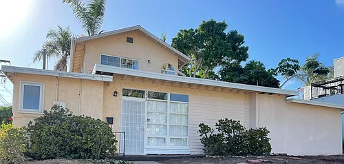 4826 Lamont St Photo 1