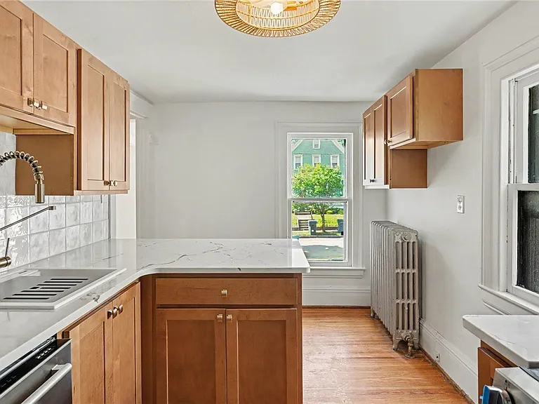 54 Sanford St #B — Photo 12