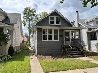 5708 N Karlov Ave, Chicago, IL 60646